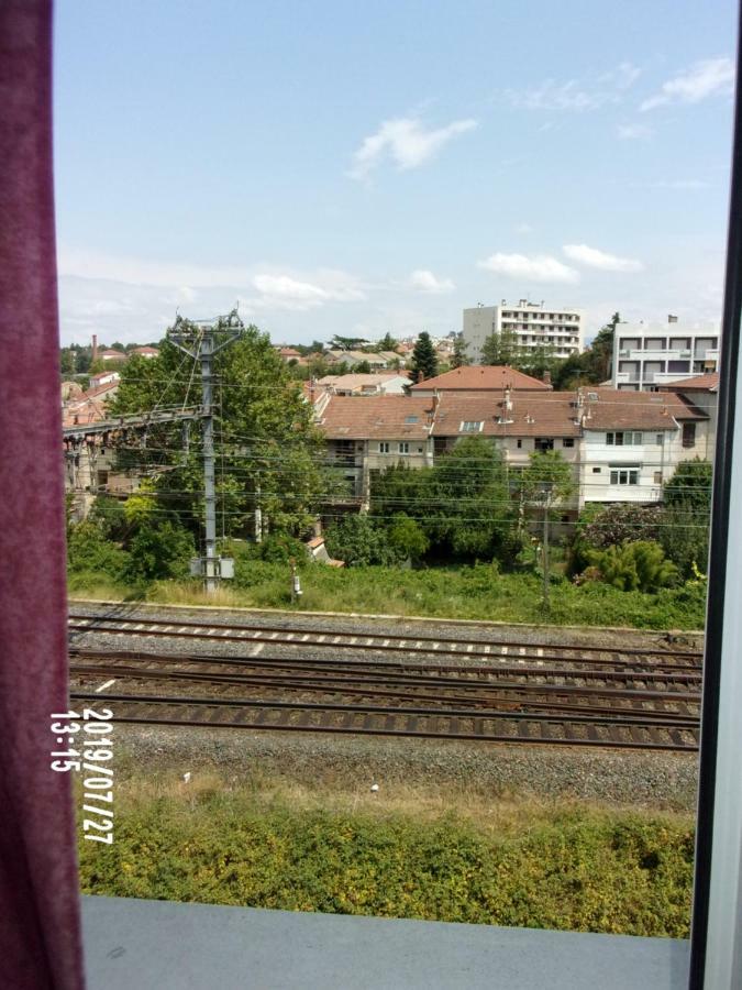 Une Halte Sur Valence Valence (Drome) Exterior foto